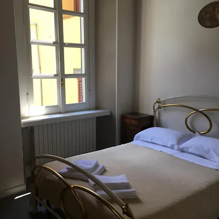 Mario Lupo Apartment *